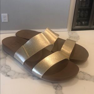 Super cute Reef gold slides
